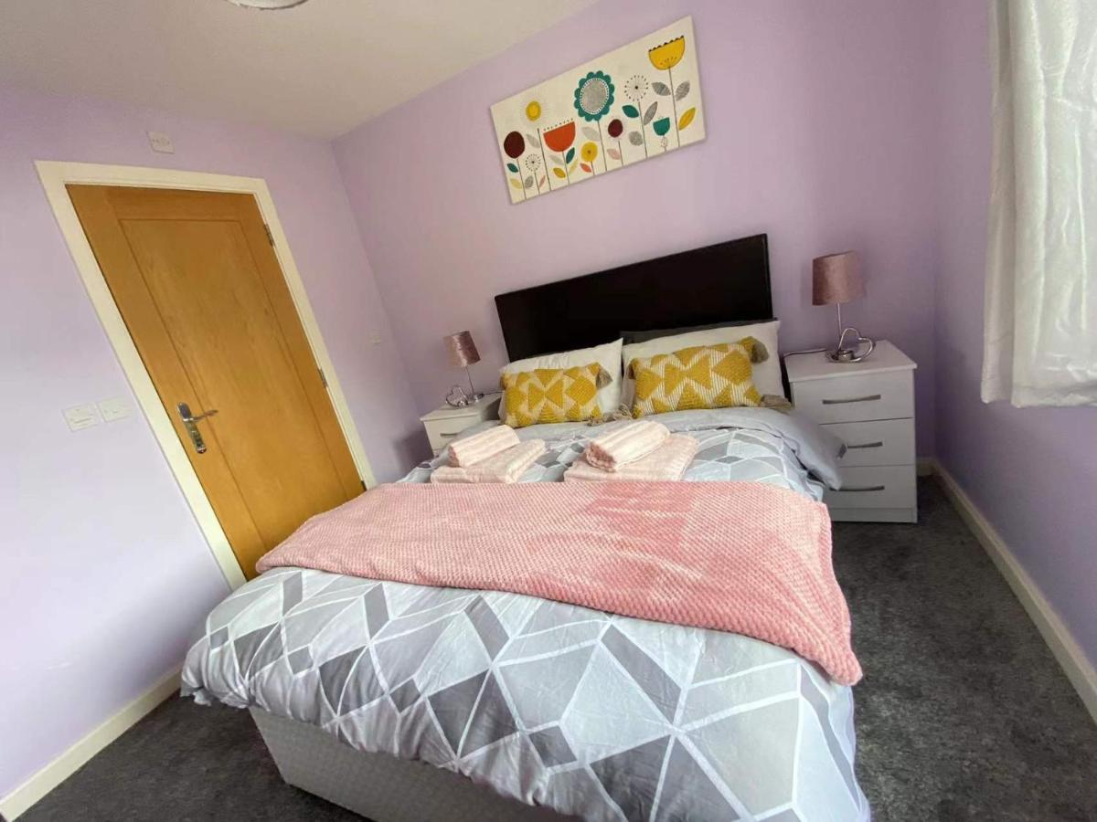 Lovely 2-Bedrooms Apartment Step To The Beach Swansea Exterior foto