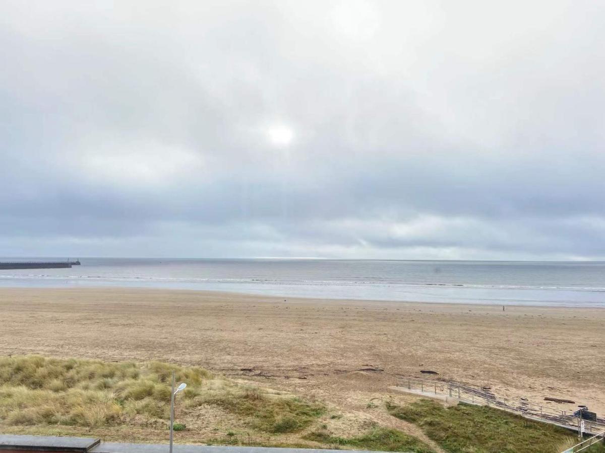 Lovely 2-Bedrooms Apartment Step To The Beach Swansea Exterior foto